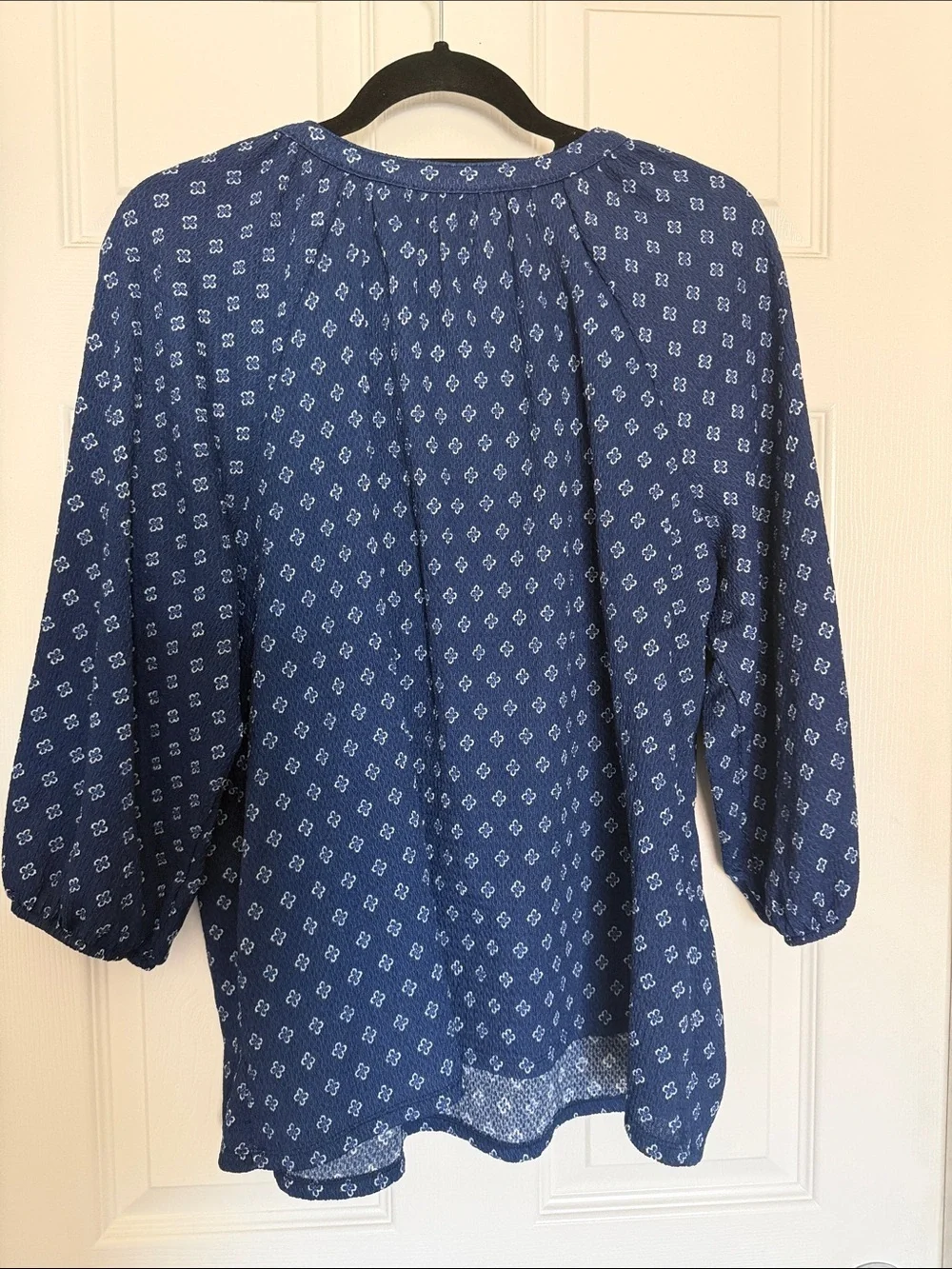 croft & barrow Navy Blue Printed V-Neck Tunic Top - Picture 2 of 5